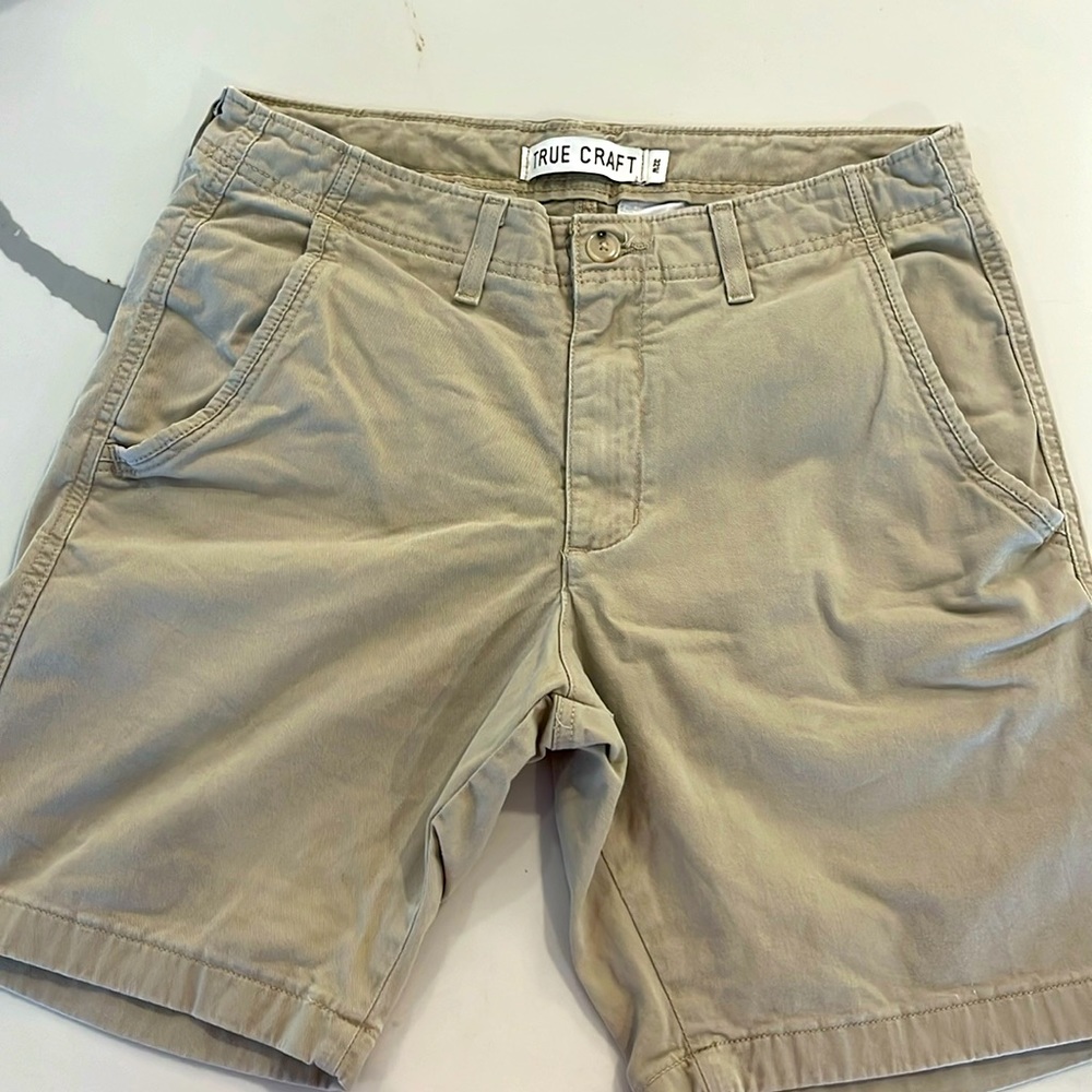 3 pairs of Men’s True Craft Khaki, Navy Shorts. Size 32W & 33W. Great shape